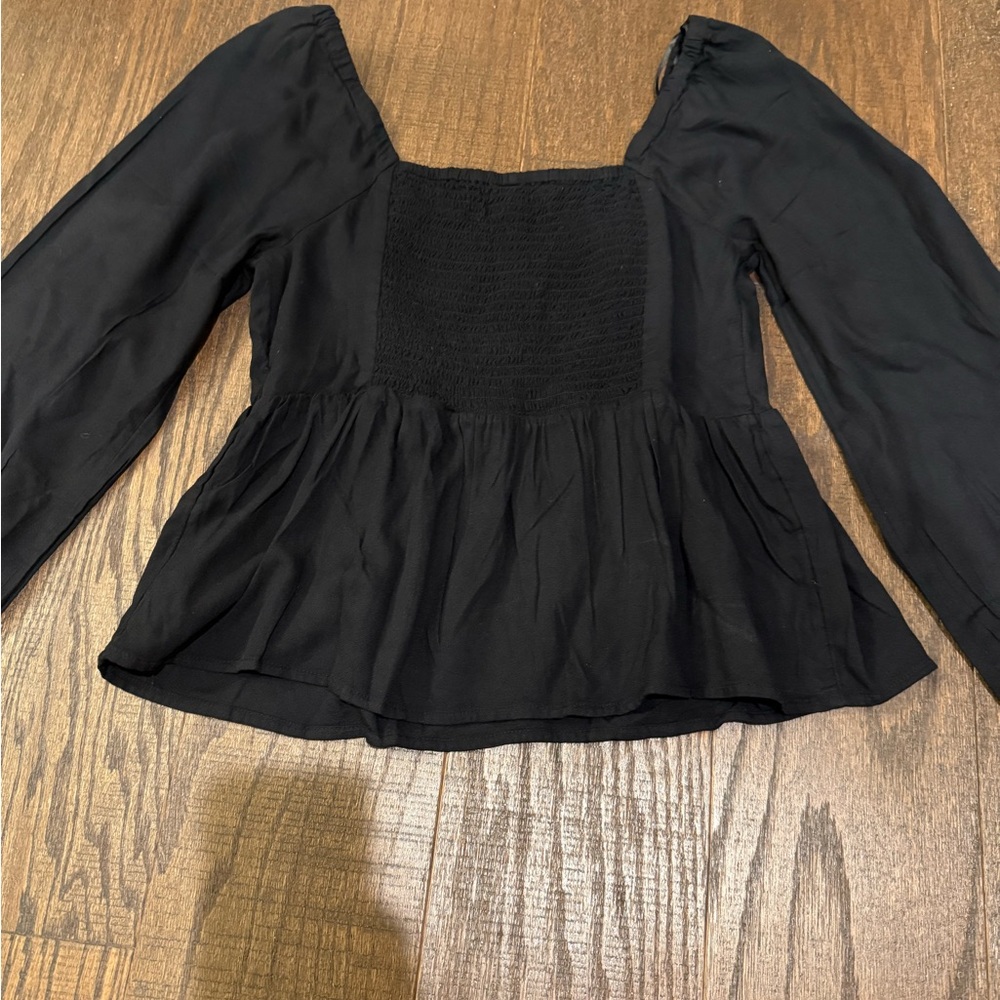Old Navy Women’s peplum black top Long Sleeve Blouse size small - Picture 4 of 6
